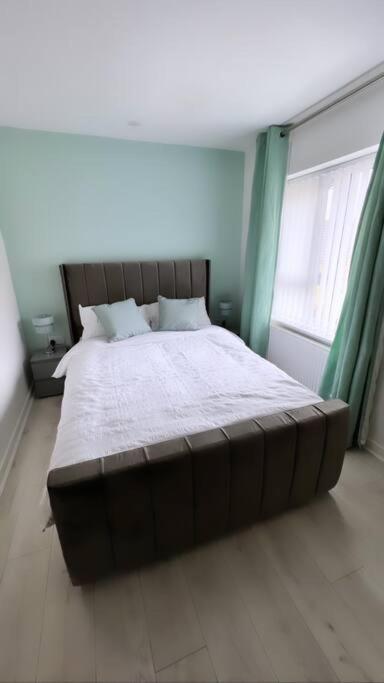 3 Stories, 5 Bedroom House In Prime Location With Balcony And Shared Garden 利物浦 外观 照片